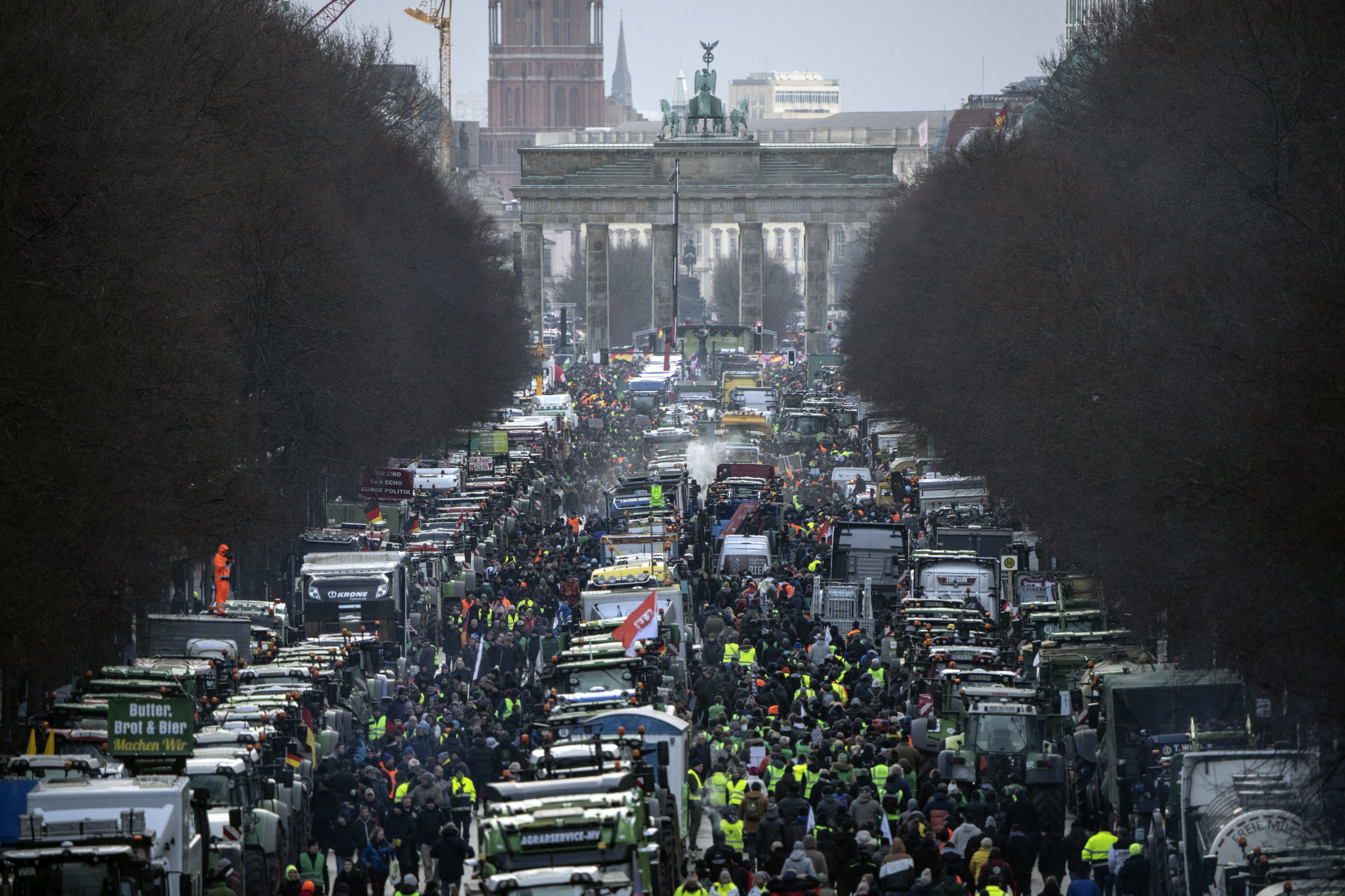 Tyske bønder inntok Berlin i protest mot regjeringen&nbsp;<span>(+)</span>