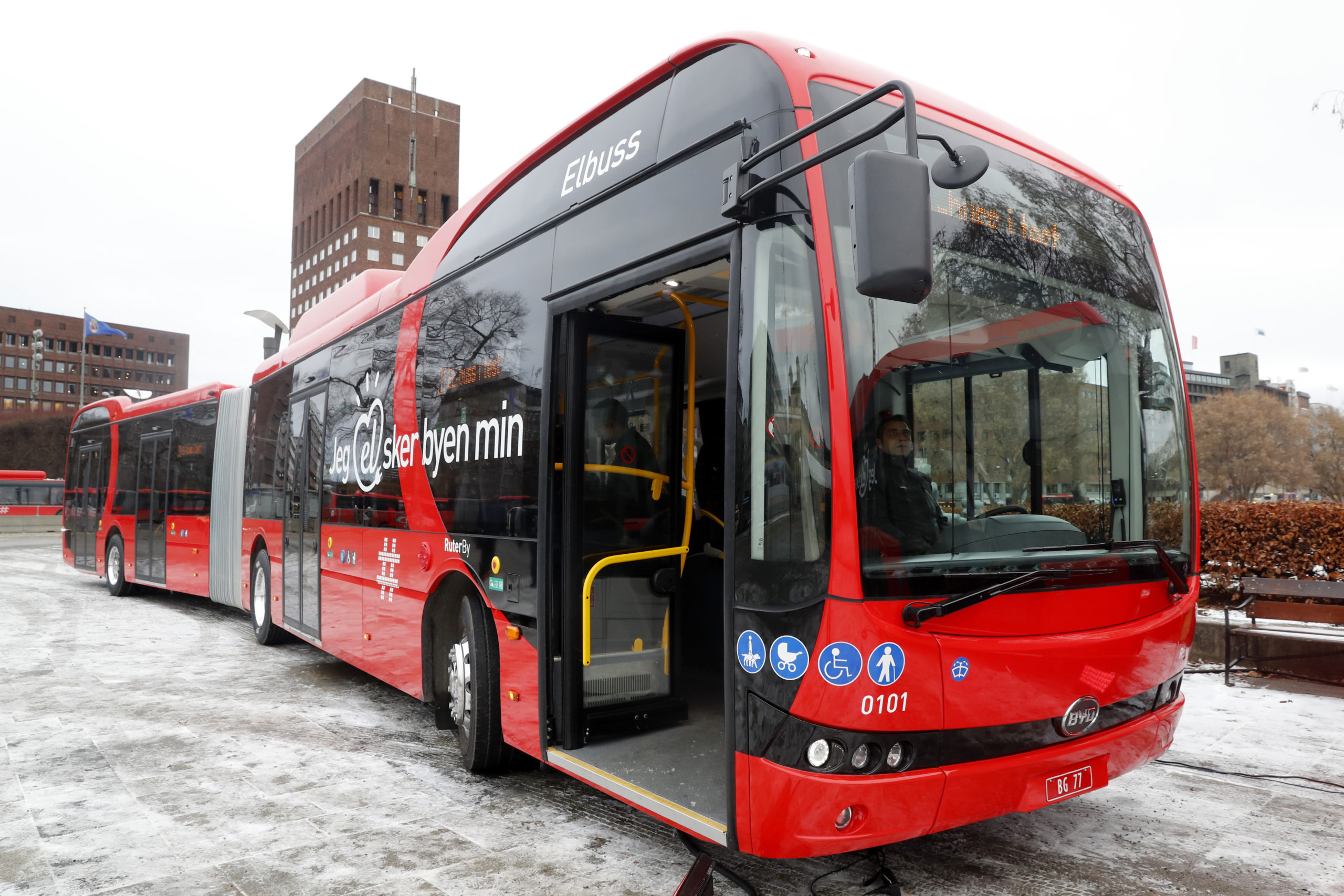 Lektor i Oslo: – Det er på tide å prioritere trafikksikkerhet foran klima&nbsp;<span>(+)</span>