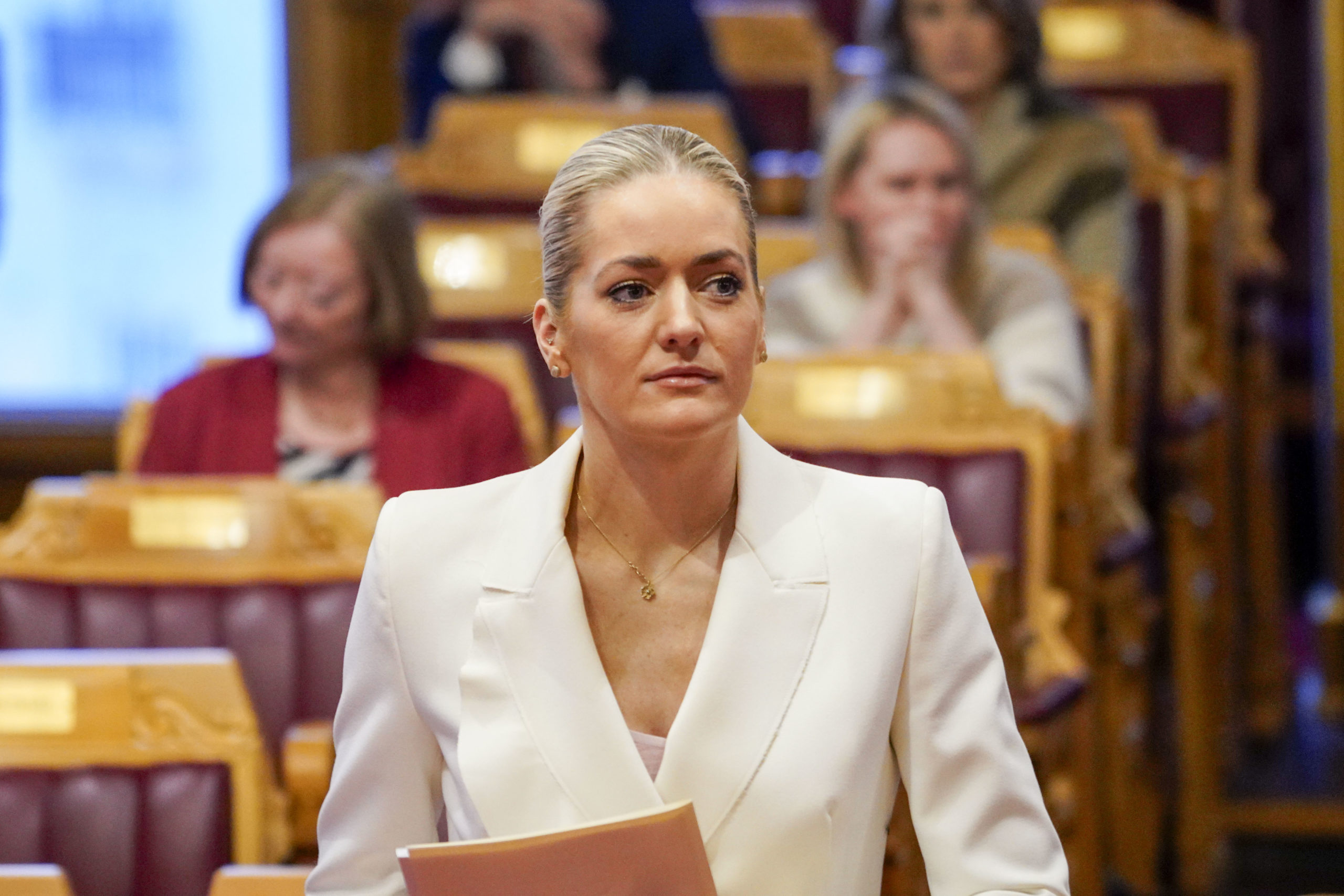 Regjeringen vil kunne beordre deg til tvangs&shy;arbeid, forbereder seg på krig&nbsp;<span>(+)</span>