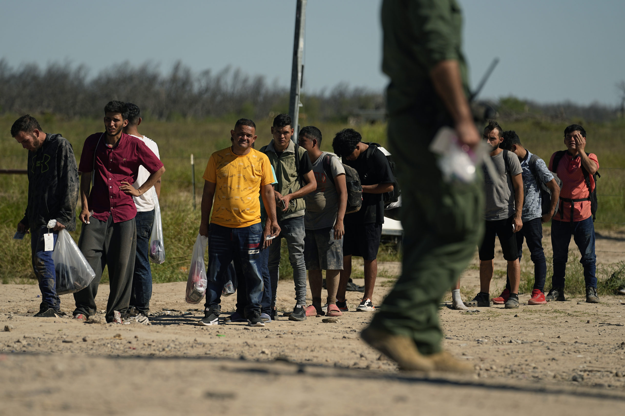 Texas vil begrense illegal migrasjon, trues med søksmål av Biden-regimet&nbsp;<span>(+)</span>