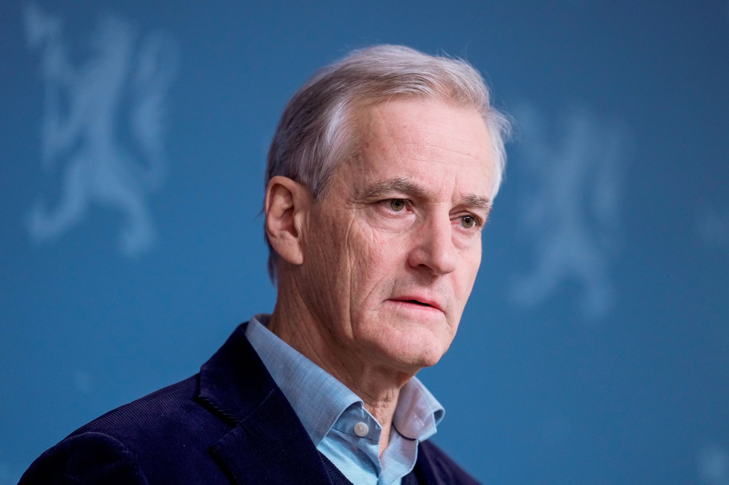 Støre ber statsråder gå gjennom egne eksamens- og masteroppgaver&nbsp;<span>(+)</span>