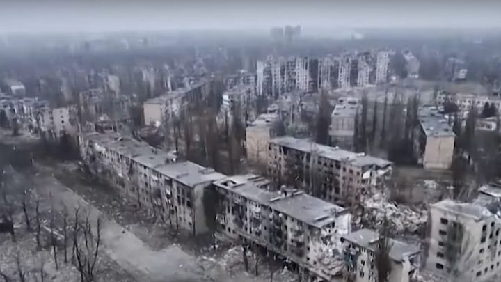 Ukraina så seg nødt til å etterlate sårede da Avdijivka falt&nbsp;<span>(+)</span>