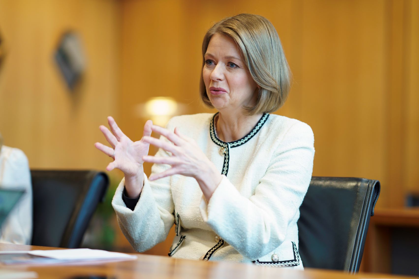 Sentralbanksjefen tror renten vil være høy en stund fremover&nbsp;<span>(+)</span>