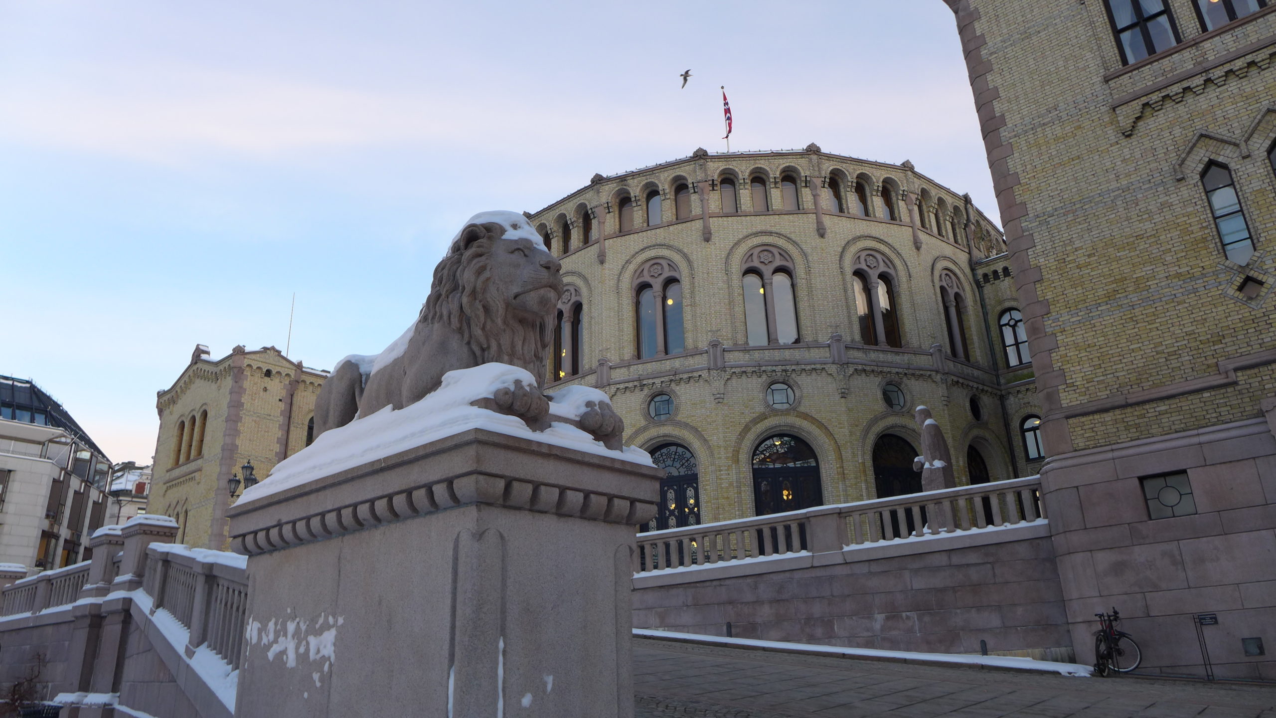 Ny måling: Tilliten til politikerne nærmer seg bunnivå&nbsp;<span>(+)</span>
