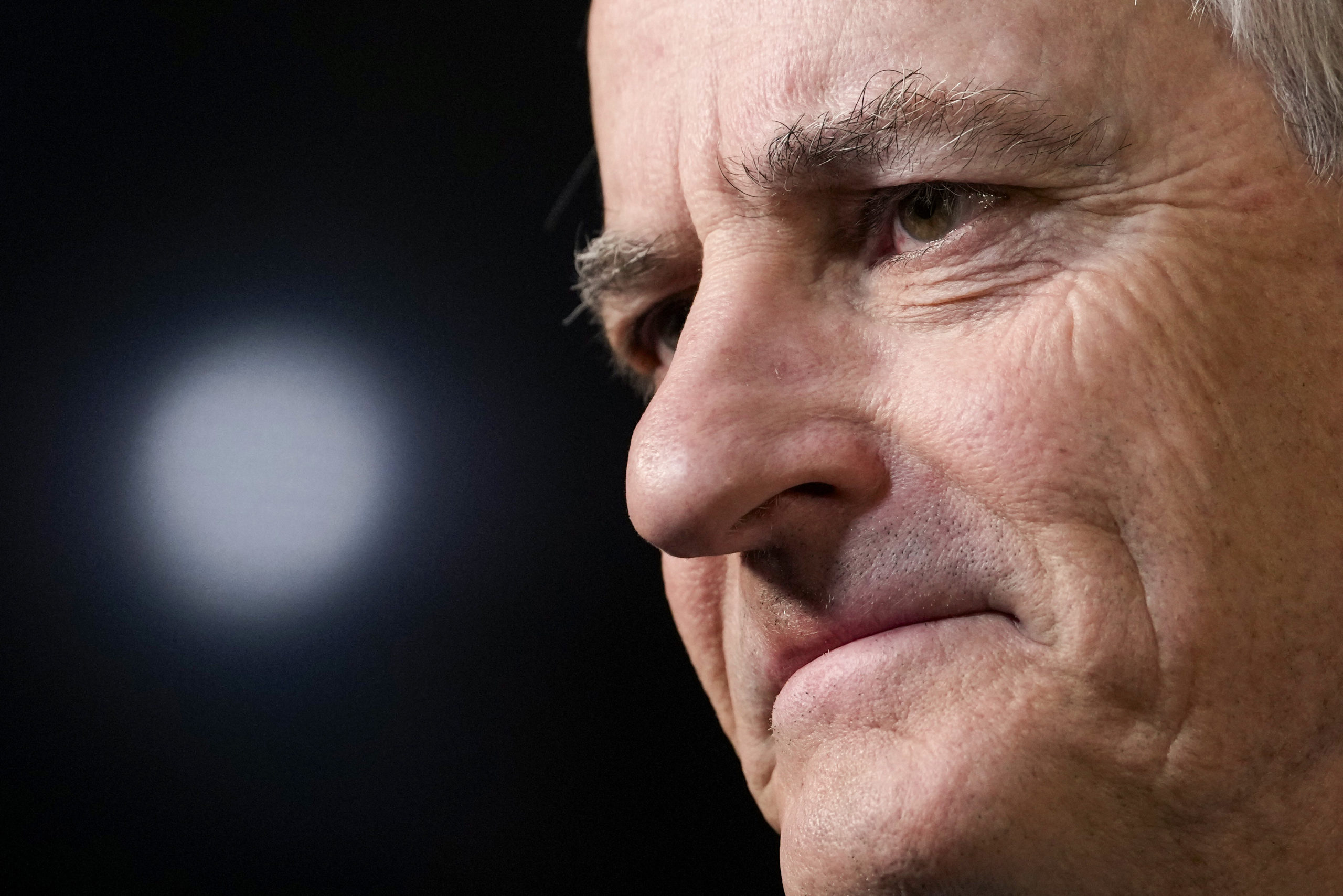 Støre lovet bedre råd for folk flest i 2024 – modererer nå med tåkeprat&nbsp;<span>(+)</span>