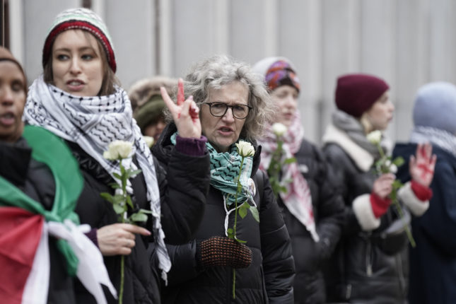 Biskop Veiteberg trer av