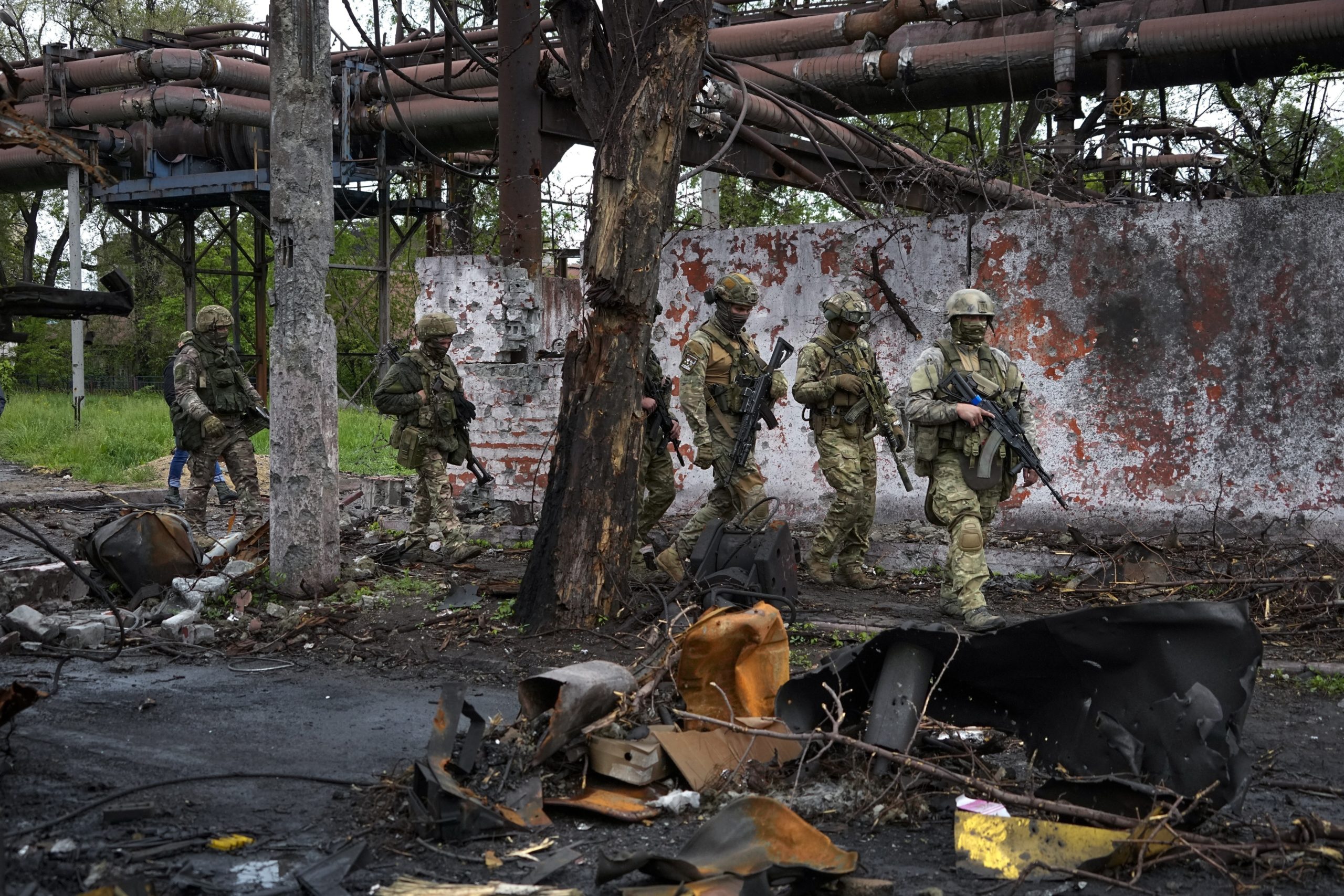 Human Rights Watch: Over 8.000 drept i beleiringen av Mariupol&nbsp;<span>(+)</span>