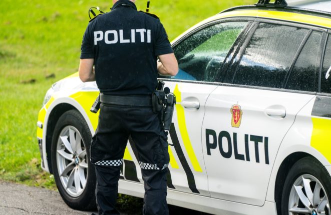 To av tre politiansatte mener det har blitt mer vold og trusler mot politiet&nbsp;<span>(+)</span>