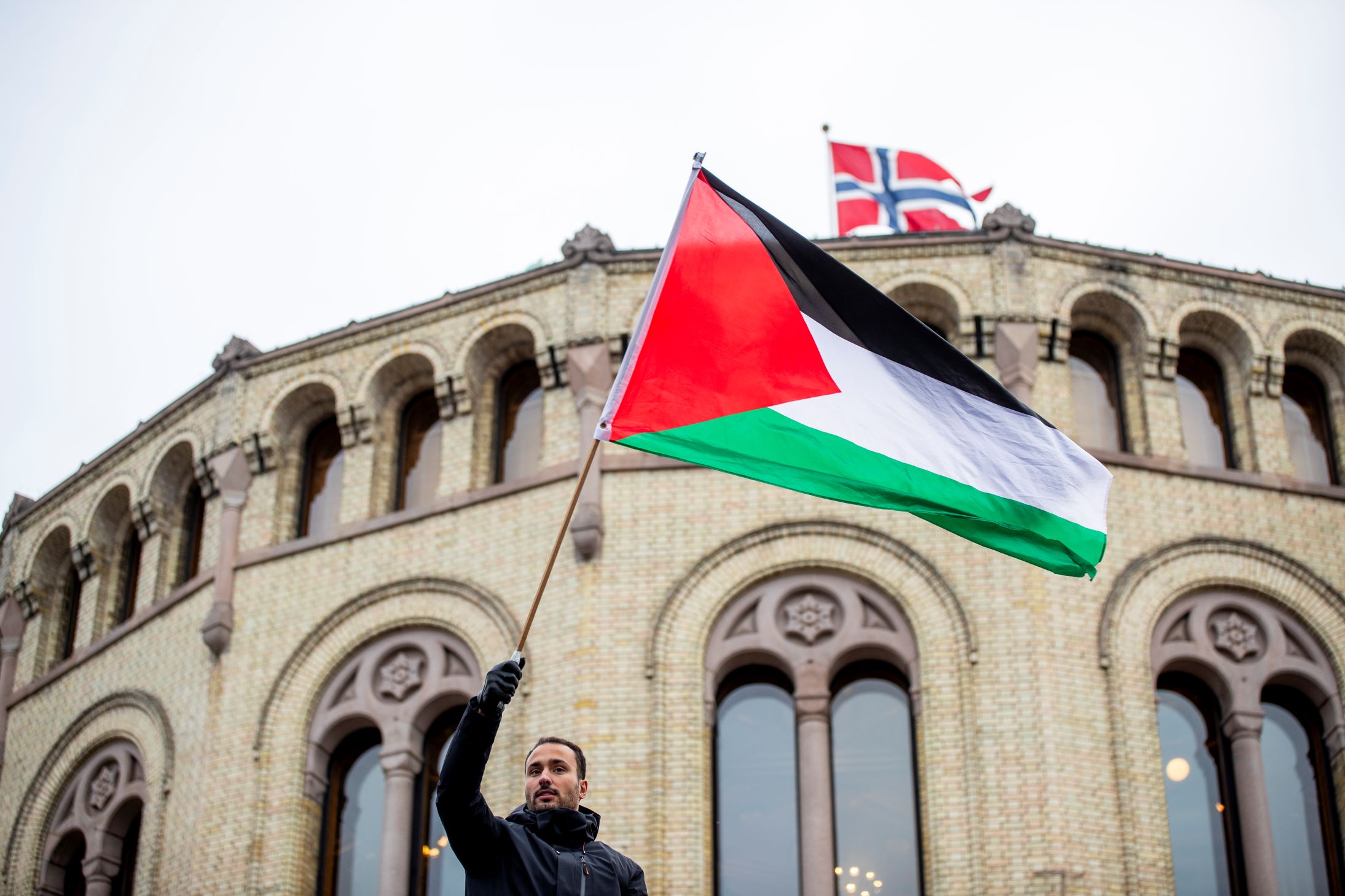 Bredt flertall i Stortinget sier nei til boikott og sanksjoner mot Israel&nbsp;<span>(+)</span>