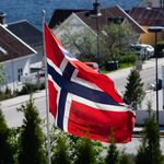 Forslag om nakne flagg­stenger på skolene i Møre og Romsdal på 17. mai