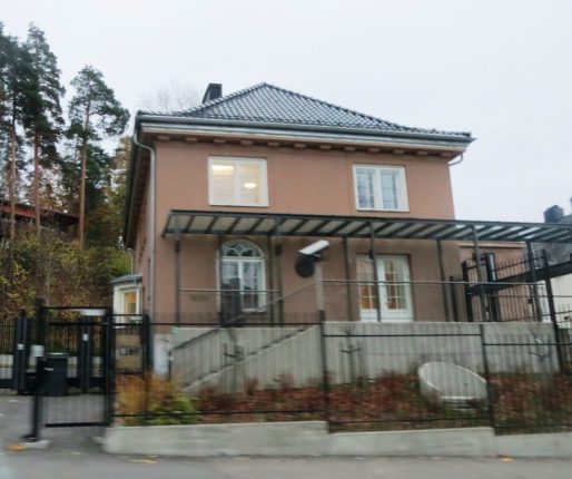 Den spanske ambassaden i Oslo tilbyr luselønn til ansatte&nbsp;<span>(+)</span>