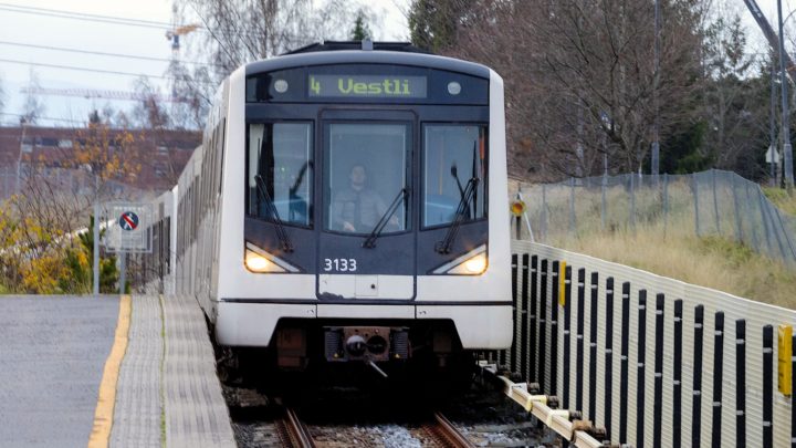 Trakk kniv på T-banen i Oslo, tiltales for hensynsløs adferd&nbsp;<span>(+)</span>