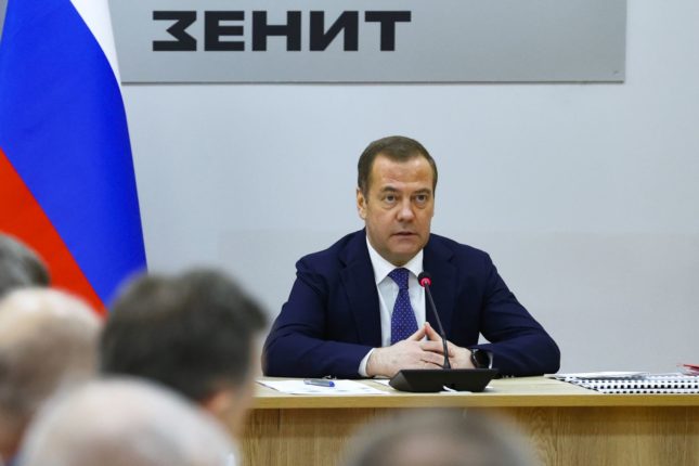 Medvedev: – Fortsetter «militær spesialoperasjon» til Ukraina kapitulerer&nbsp;<span>(+)</span>