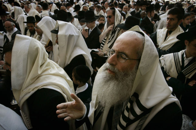 Israel trenger soldater, men de ortodokse vil ha fritak&nbsp;<span>(+)</span>