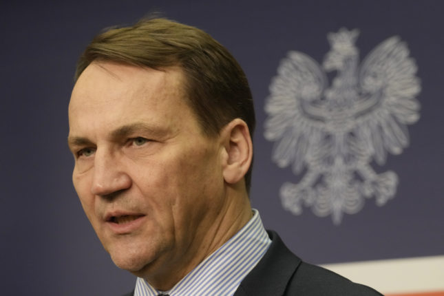 Sikorski: Ikke fremmed for Nato-styrker i Ukraina&nbsp;<span>(+)</span>