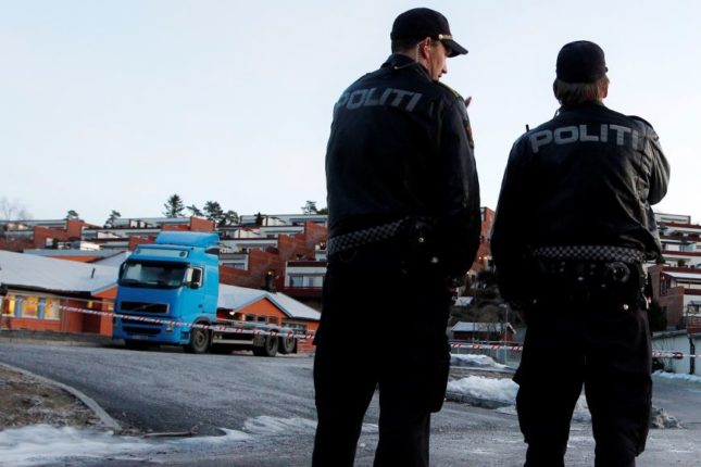 13 år gamle jenter ranet i Lillestrøm – ranerne sa de hadde pistol&nbsp;<span>(+)</span>