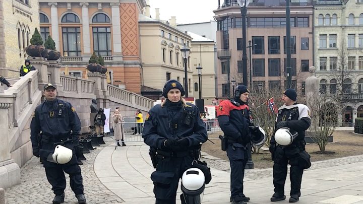 Er mot&shy;demonstrasjoner en selv&shy;sagt del av ytrings&shy;­friheten?&nbsp;<span>(+)</span>