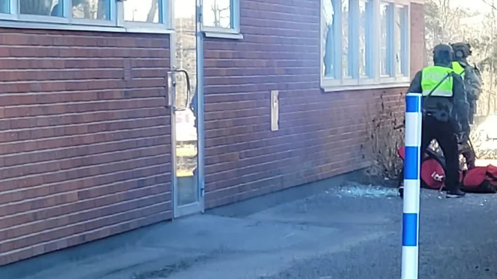 Fire med IS-tilknytning pågrepet i Sverige, planla terror&nbsp;<span>(+)</span>