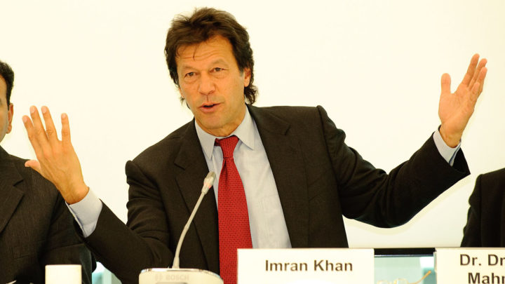 Pakistan: Retten suspenderer dom mot Imran Khan og kona&nbsp;<span>(+)</span>