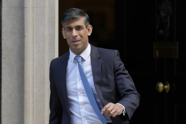 Omstridt britisk lovforslag om å sende asylsøkere til Rwanda vedtatt&nbsp;<span>(+)</span>