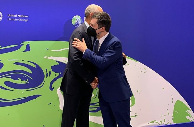 Bidens transport&shy;minister gjør narr av amerikanere som ikke vil ha elbiler&nbsp;<span>(+)</span>