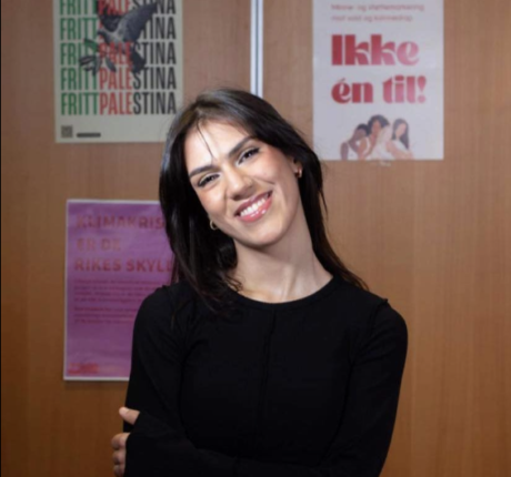 Kommunisten Amrit Kaur ber «godt voksne, hvite menn» holde kjeft&nbsp;<span>(+)</span>