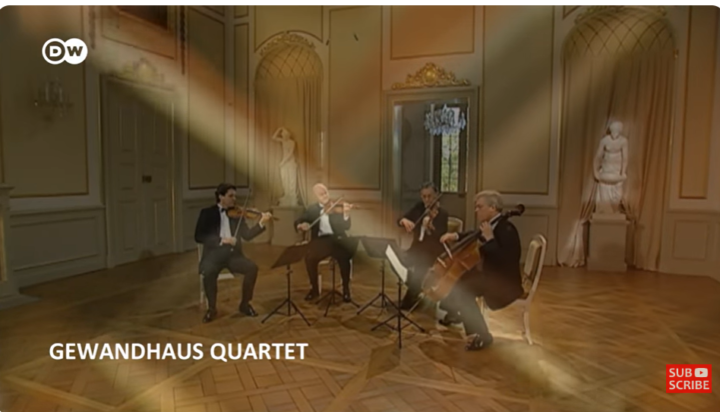Interlude: Mozart - strykekvartett K 465&nbsp;<span>(+)</span>