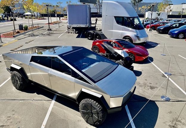 Tesla tilbakekaller over 3800 Cybertrucks&nbsp;<span>(+)</span>