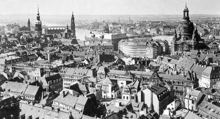 Gamlebyen i Dresden, sett fra Rådhustårnet (c.1910)&nbsp;<span>(+)</span>