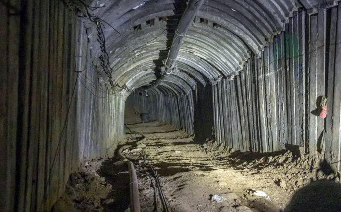 Hamas bygde smuglertunneler under føttene på Egypts hær