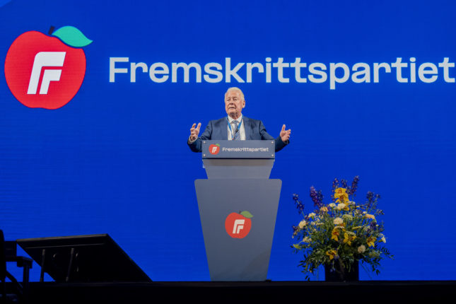 Hedersmannen Carl I. Hagen fyller 80 år&nbsp;<span>(+)</span>