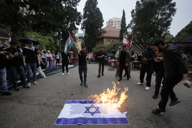 Studenter for Palestina følger etter USA – setter opp teltleir utenfor Universitetet i Oslo