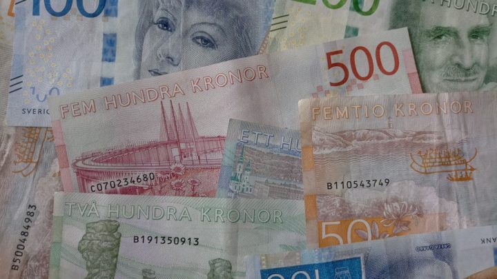 Flere svensker har kontanter i lommeboka&nbsp;<span>(+)</span>
