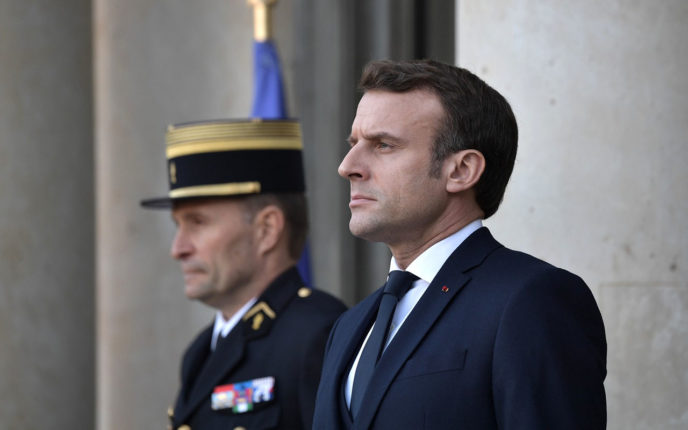 Macron advarer mot borger&shy;krig hvis han taper valget&nbsp;<span>(+)</span>