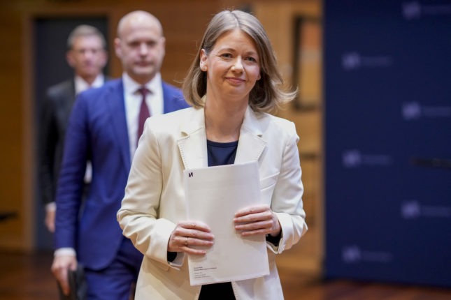 Renten forblir høy lengre enn forutsatt&nbsp;<span>(+)</span>