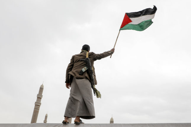 Houthi-opprørerne sendte ballistisk rakett mot Israel