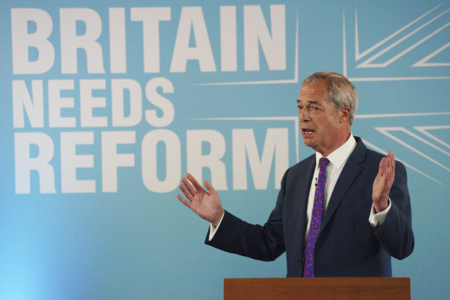 Nigel Farage presenterte partiets valgløfter&nbsp;<span>(+)</span>
