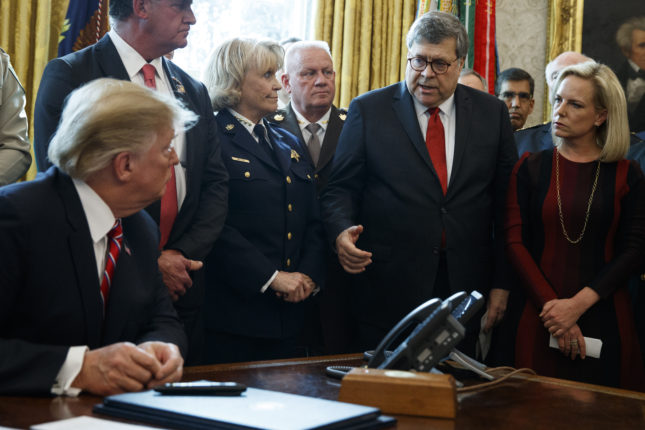 Bill Barr ser Trump-dommen som et overgrep mot velgerne og demokratiet