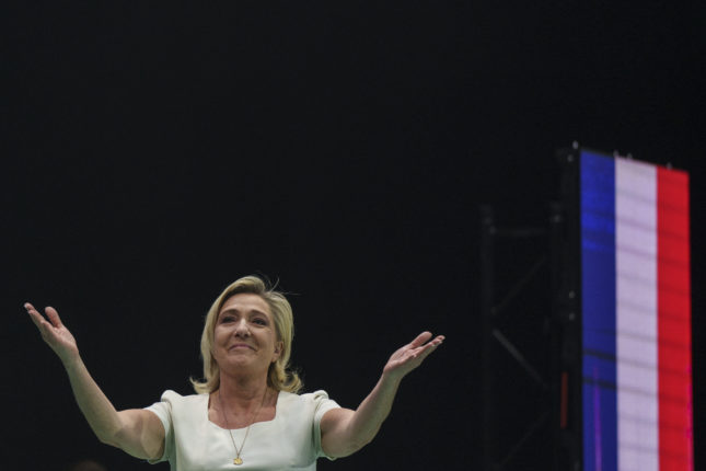 Konservativ partileder vil samarbeide med Le Pen&nbsp;<span>(+)</span>