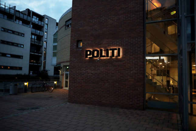 Mann banket opp av ungdommer i Drammen