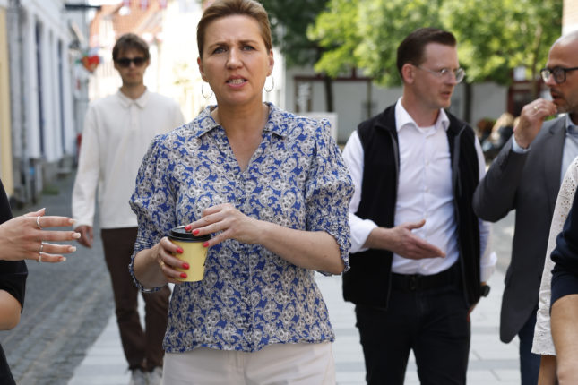 En hard dytt i skulderen ble til «slått ned»