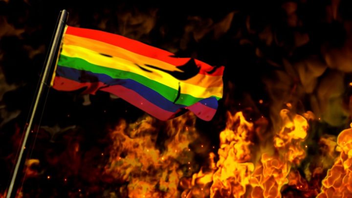 Norsk konvertitt Yousuf Dawah brenner Pride-flagget