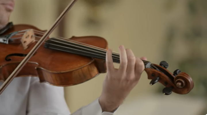 Interlude: Telemann - fantasi nr. 7 for bratsj&nbsp;<span>(+)</span>