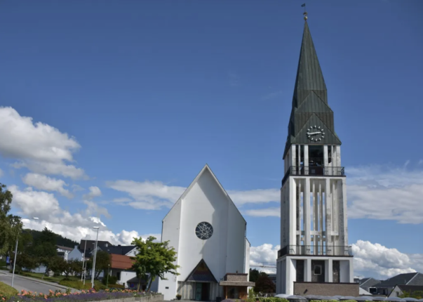 Tenåringer dømt for gruppevoldtekt av 13 år gammel jente i Molde&nbsp;<span>(+)</span>