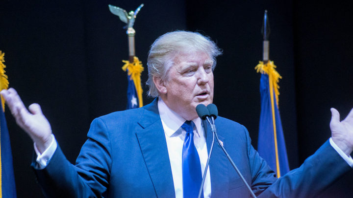 – Vi har ikke noe valg: Trump lover den største deportasjonen i USAs historie&nbsp;<span>(+)</span>