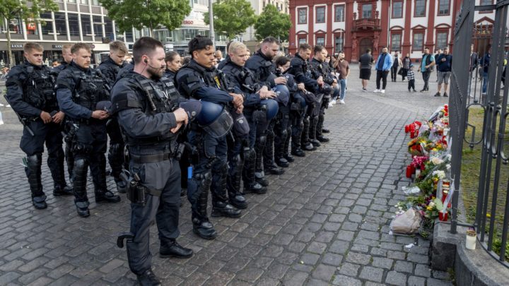 – Hvor blir det av demonstrasjonen mot islamisme?