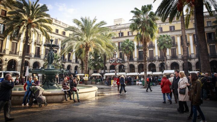 Barcelona planlegger økt turistskatt for cruiseturister