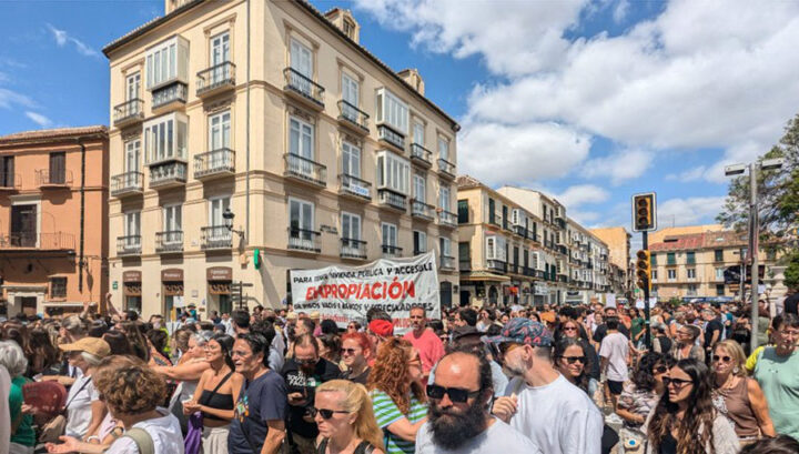 Malaga, Spania: Tusenvis ut i gatene i protest mot turismen