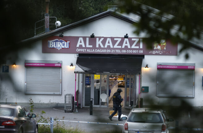 Tenåring pågrepet etter angrep på butikk i Södertälje