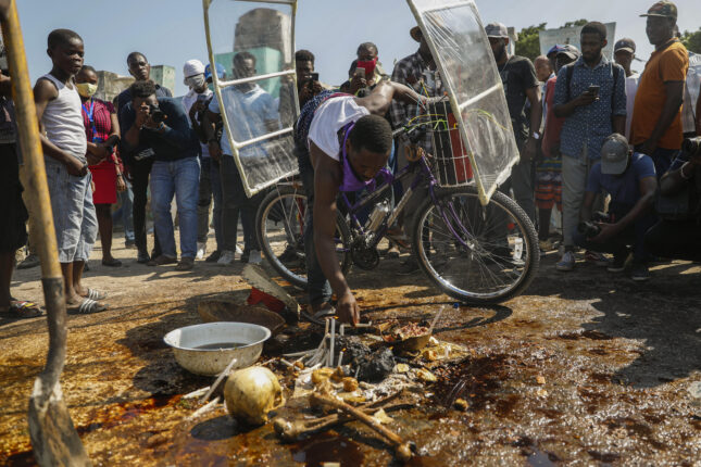 Voodoo-ritual førte til at båt tok fyr nord for Haiti – minst 40 migranter døde